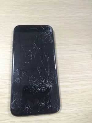 苹果屏幕碎了不用换屏（苹果手机屏幕碎了不修可以吗）